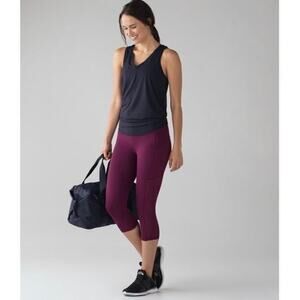 Lululemon Mind‎ Over Miles Crop 17" in Marvel size 6